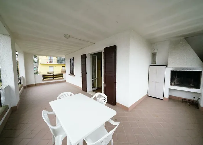 بيت للعطل Linda 8 ليدو ديلي نازيوني